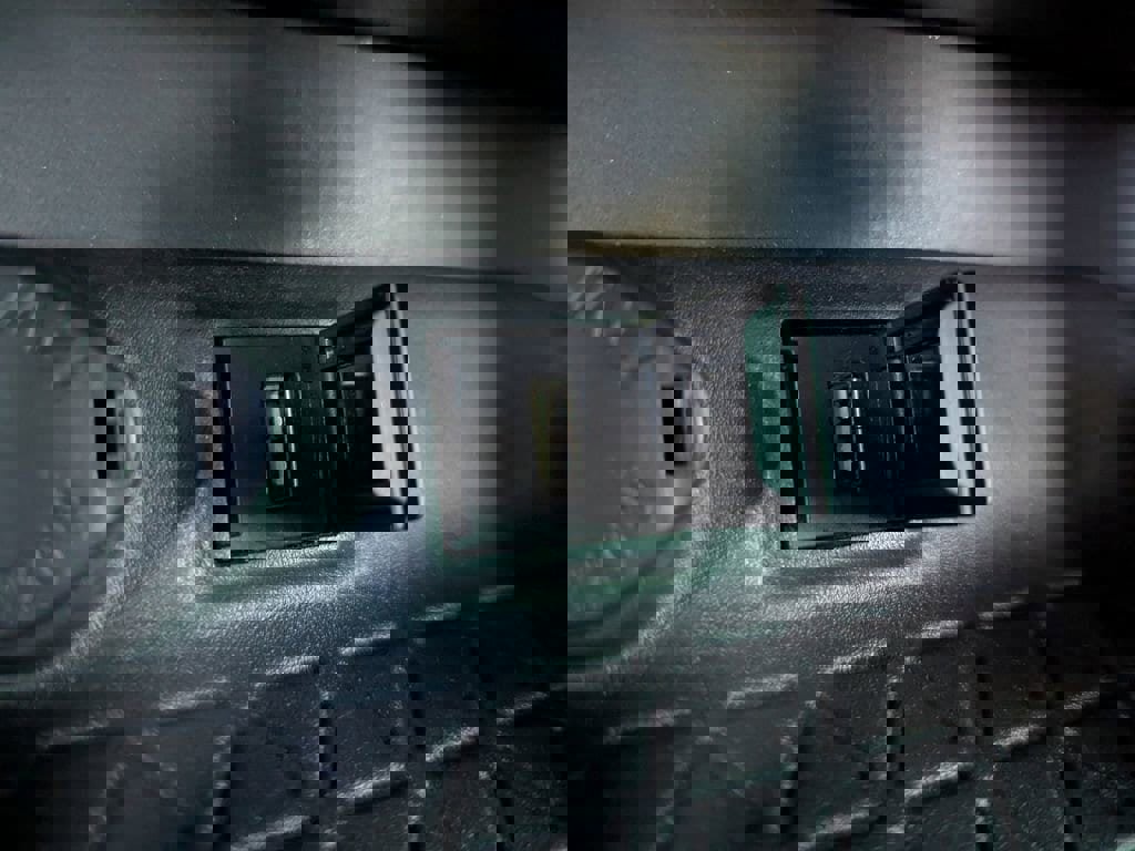 Used 2022 Toyota RAV4 SE image 21