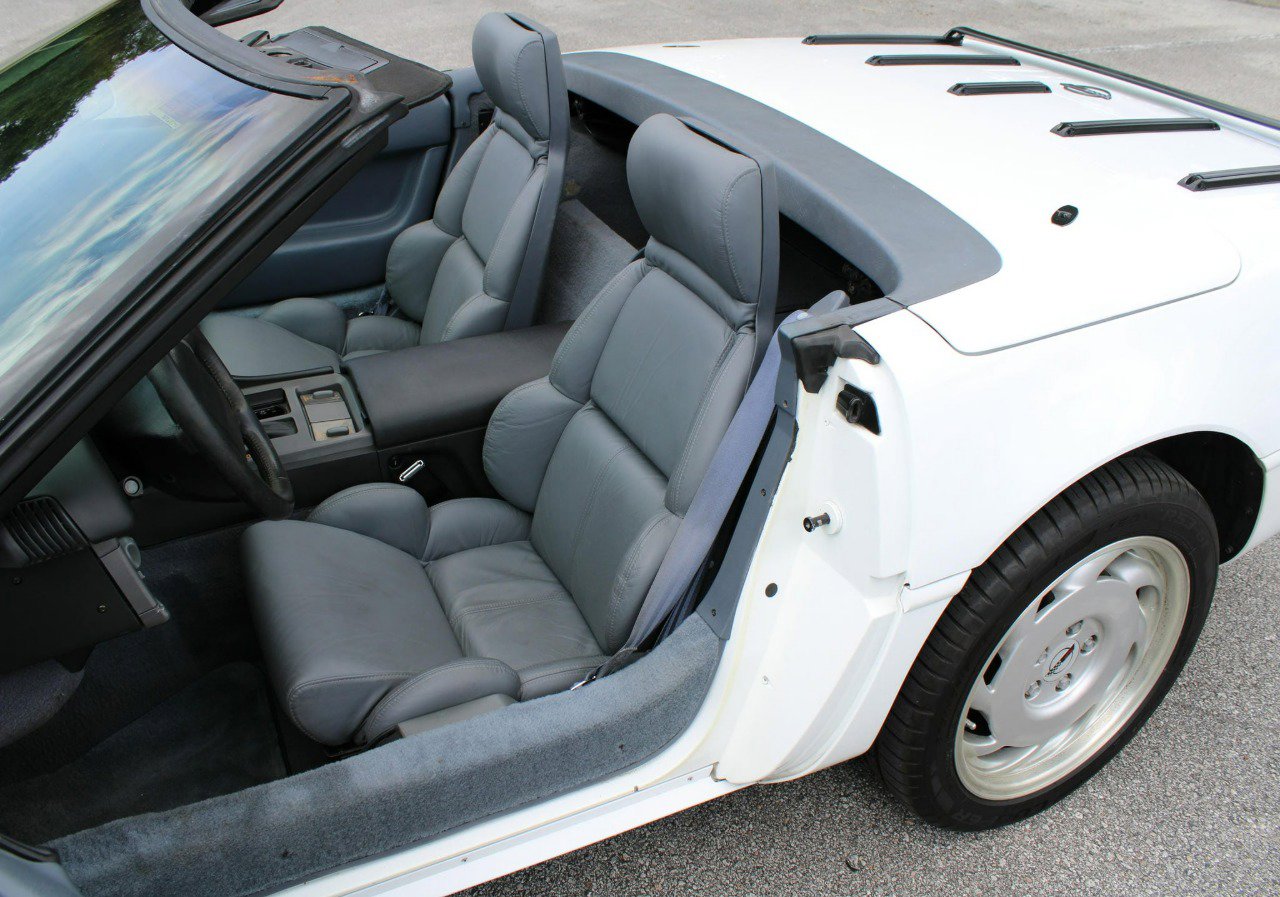 Used 1991 Chevrolet Corvette Convertible image 22