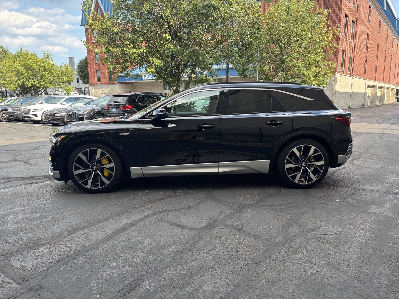 Used 2024 Acura ZDX Type S AWD/4WD image 3