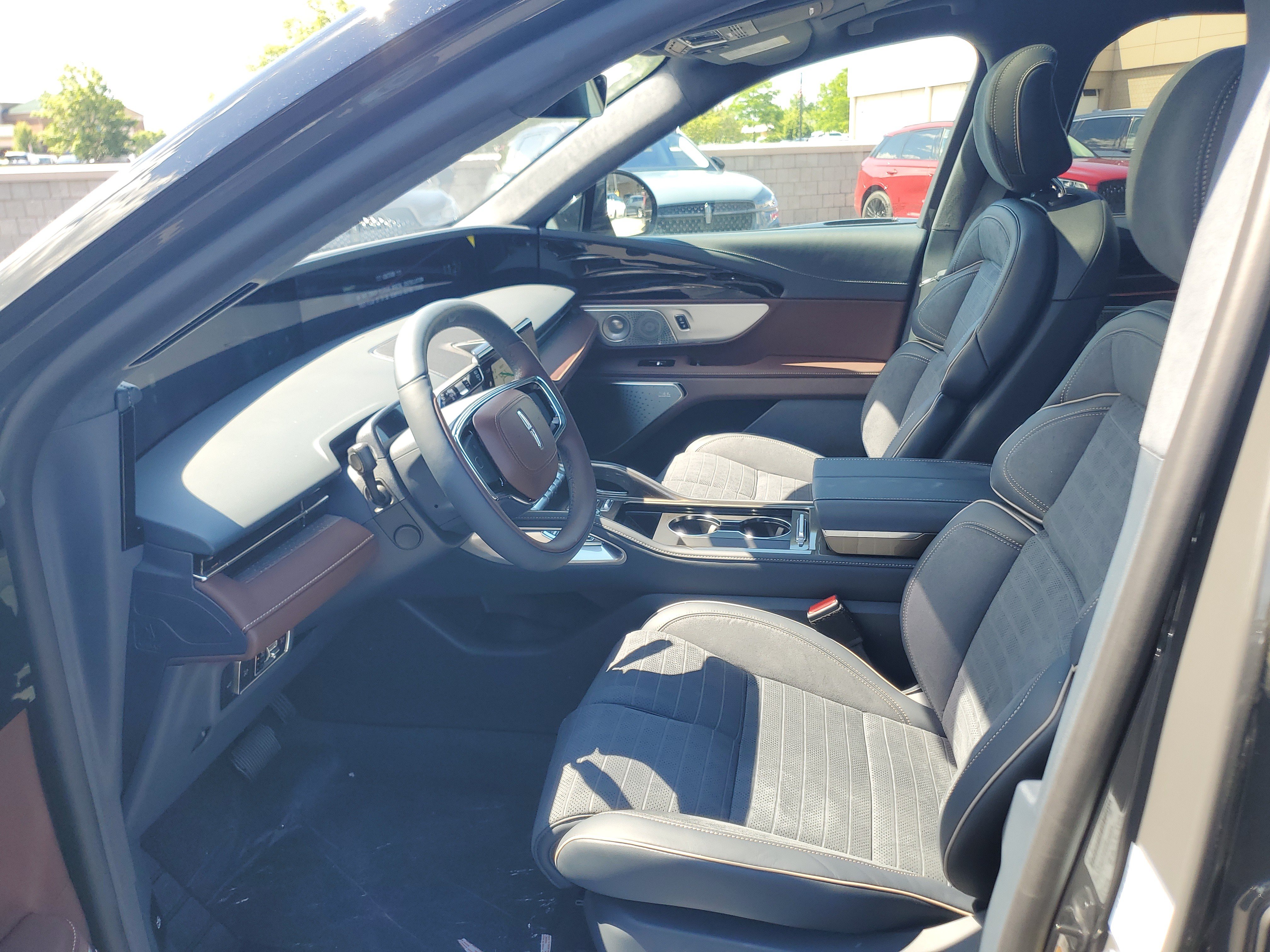 New 2026 Lincoln Nautilus Black Label AWD/4WD image 11