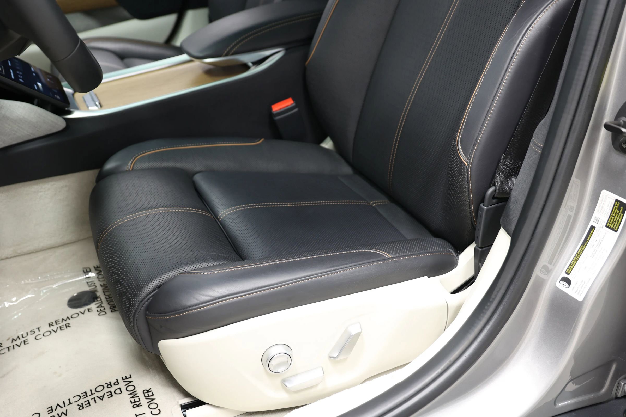 Used 2023 Lucid Air Grand Touring image 17