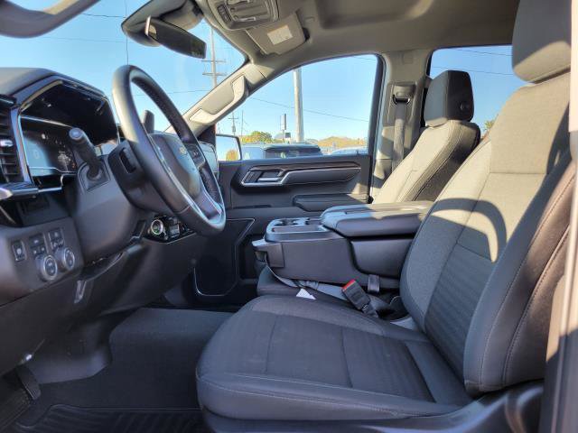 Used 2025 Chevrolet Silverado 1500 LT AWD/4WD image 8