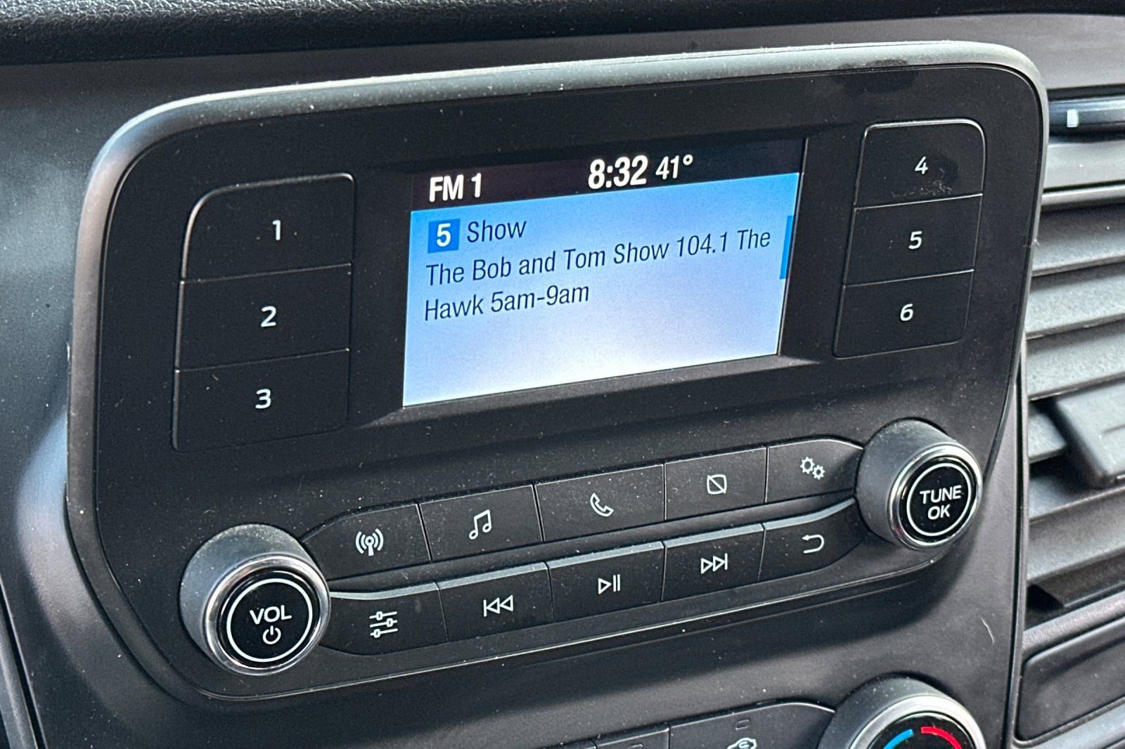 Used 2024 Ford Transit 250 Low Roof w/ Exterior Upgrade Package image 17