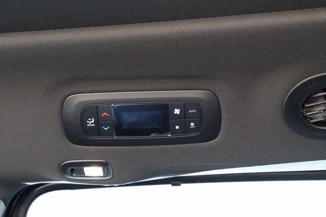 New 2026 Chrysler Pacifica Limited w/ S Appearance Package image 21