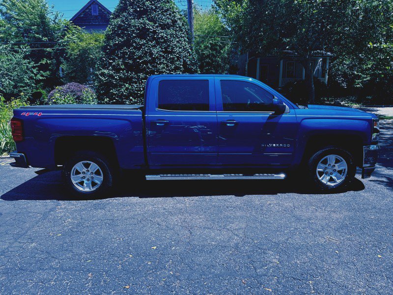 Used 2017 Chevrolet Silverado 1500 LT w/ All Star Edition AWD/4WD image 6