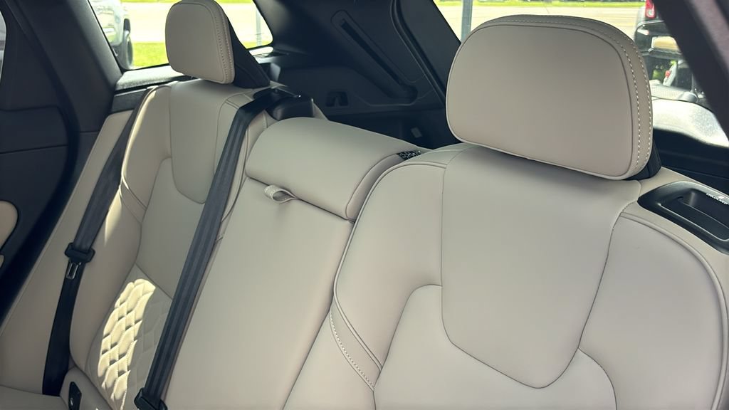New 2026 Volvo XC60 B5 Plus w/ Protection Package Premier AWD/4WD image 26