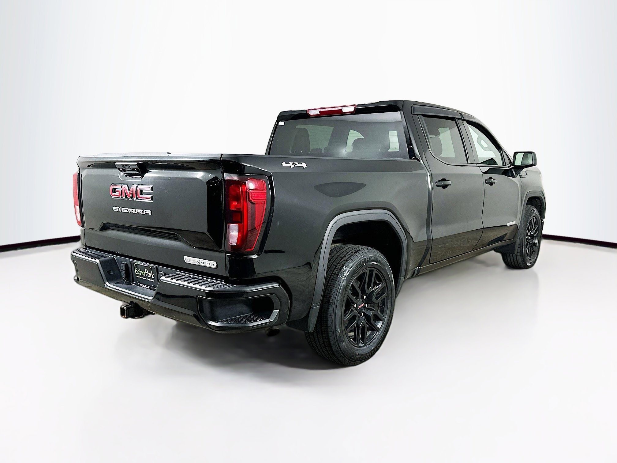 Used 2023 GMC Sierra 1500 Elevation image 9