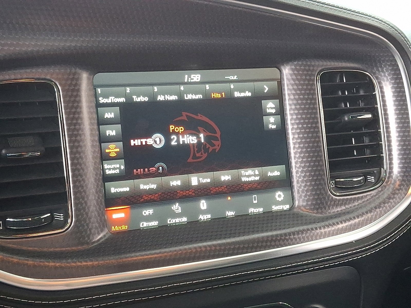 Used 2022 Dodge Charger SRT Hellcat w/ Harman/Kardon Audio Group image 19