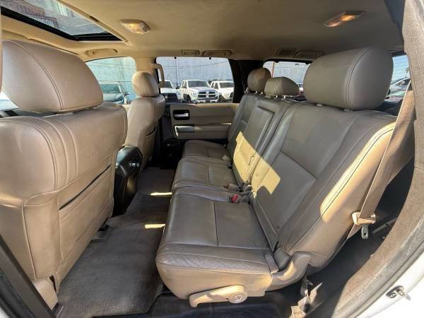 Used 2010 Toyota Sequoia Limited image 14