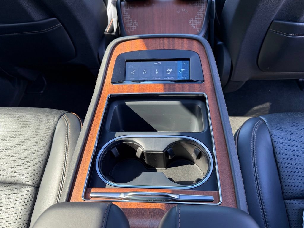New 2027 Lincoln Navigator Black Label AWD/4WD image 12