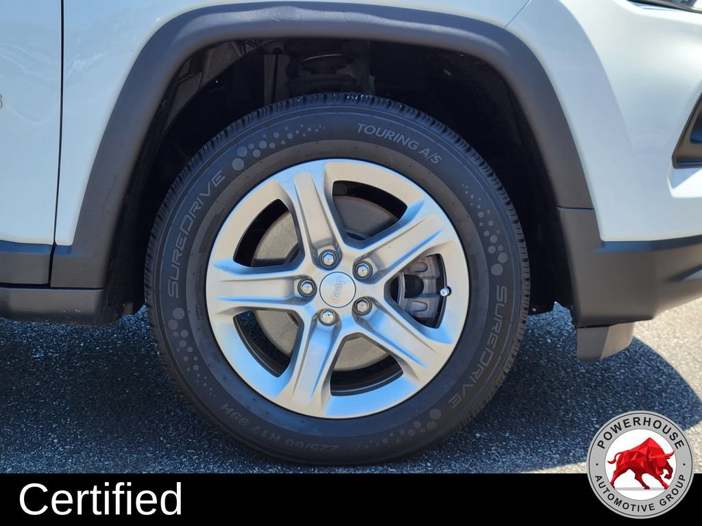 Used 2024 Jeep Compass Latitude AWD/4WD image 12