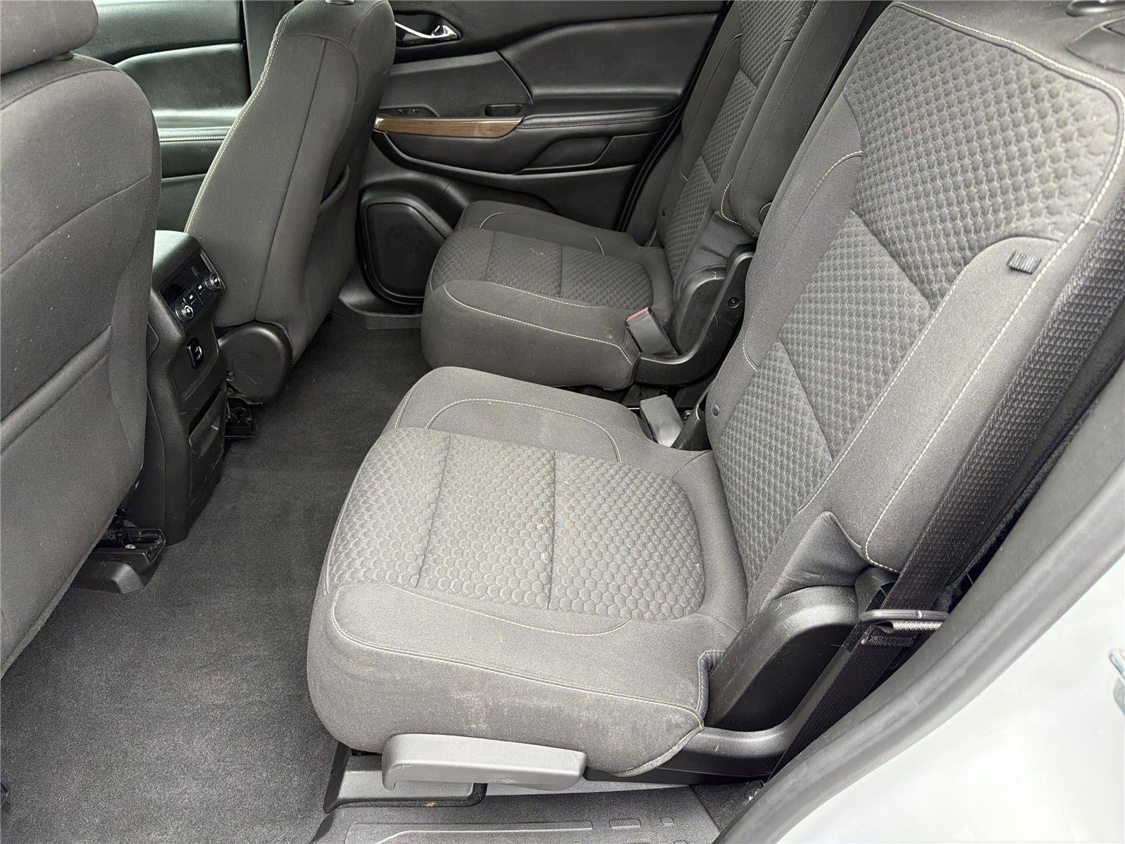 Used 2018 GMC Acadia SLE w/ Driver Alert Package I FWD image 22