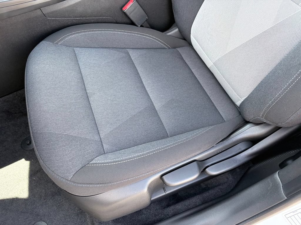 Used 2025 Chevrolet Trax LS FWD image 10