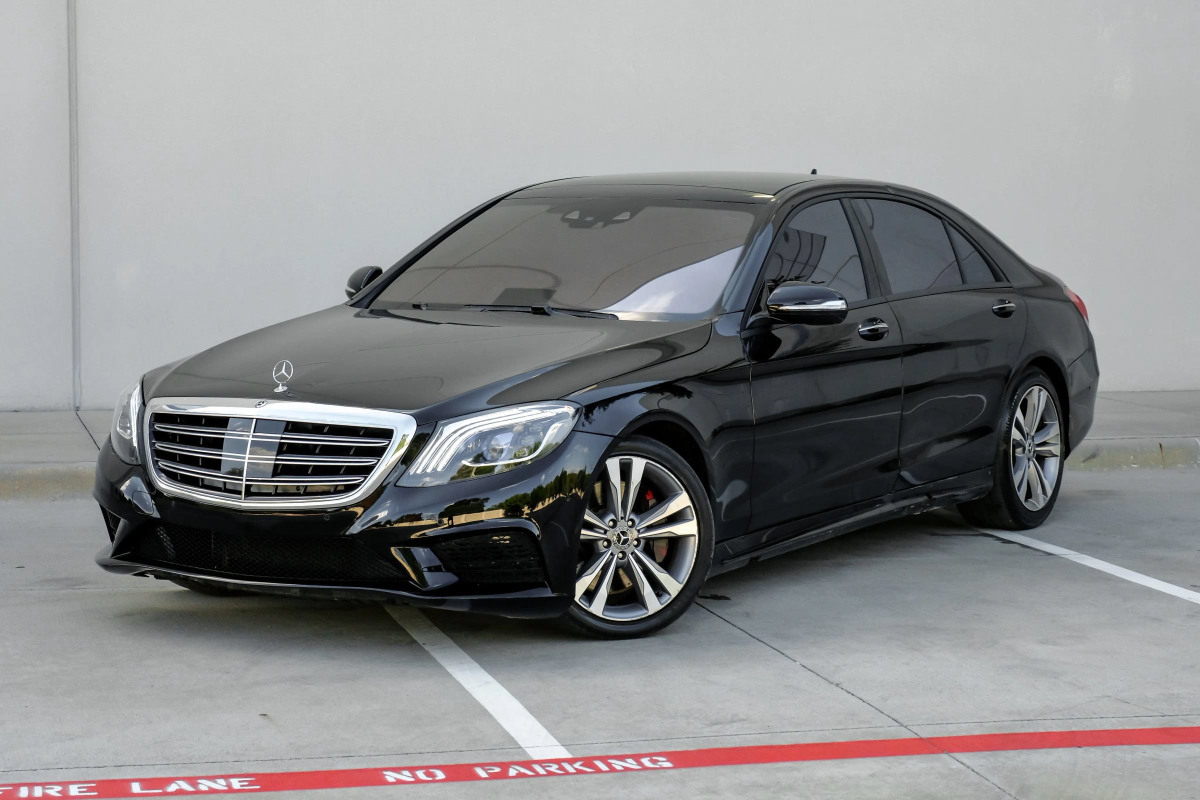 Used 2016 Mercedes-Benz S 550 4MATIC Sedan w/ Sport Package image 13