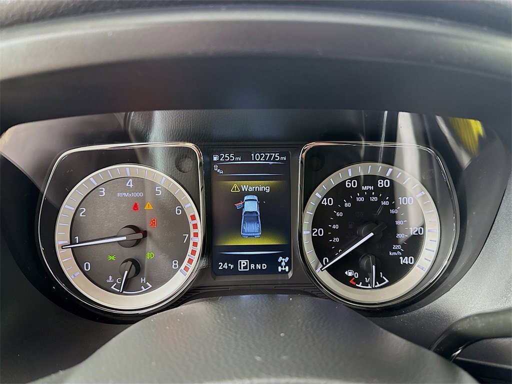 Used 2017 Nissan Titan PRO-4X image 11