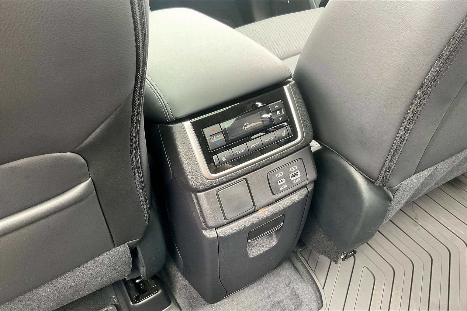 New 2026 Subaru Ascent Limited image 25