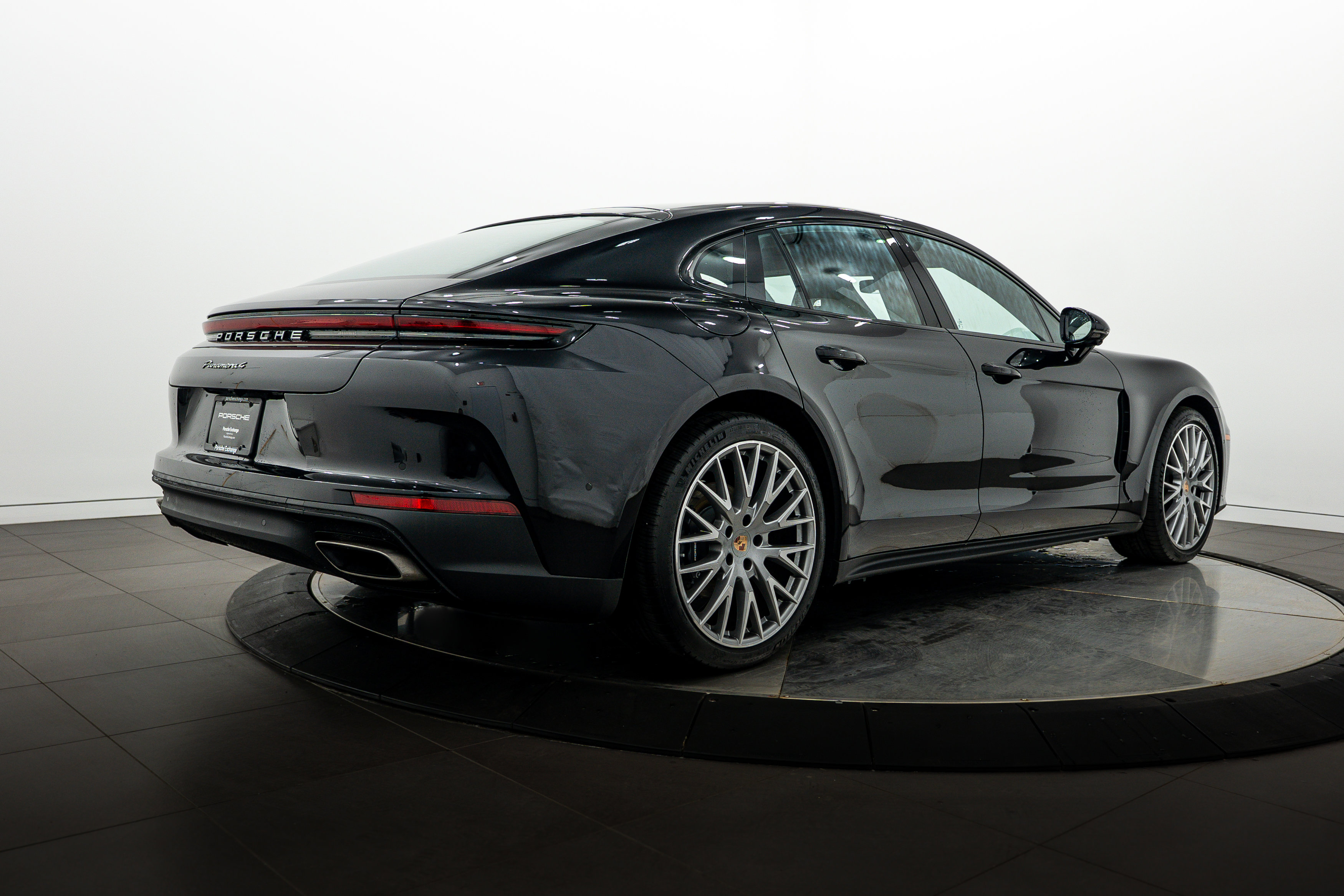 Certified 2026 Porsche Panamera 4 AWD/4WD image 7