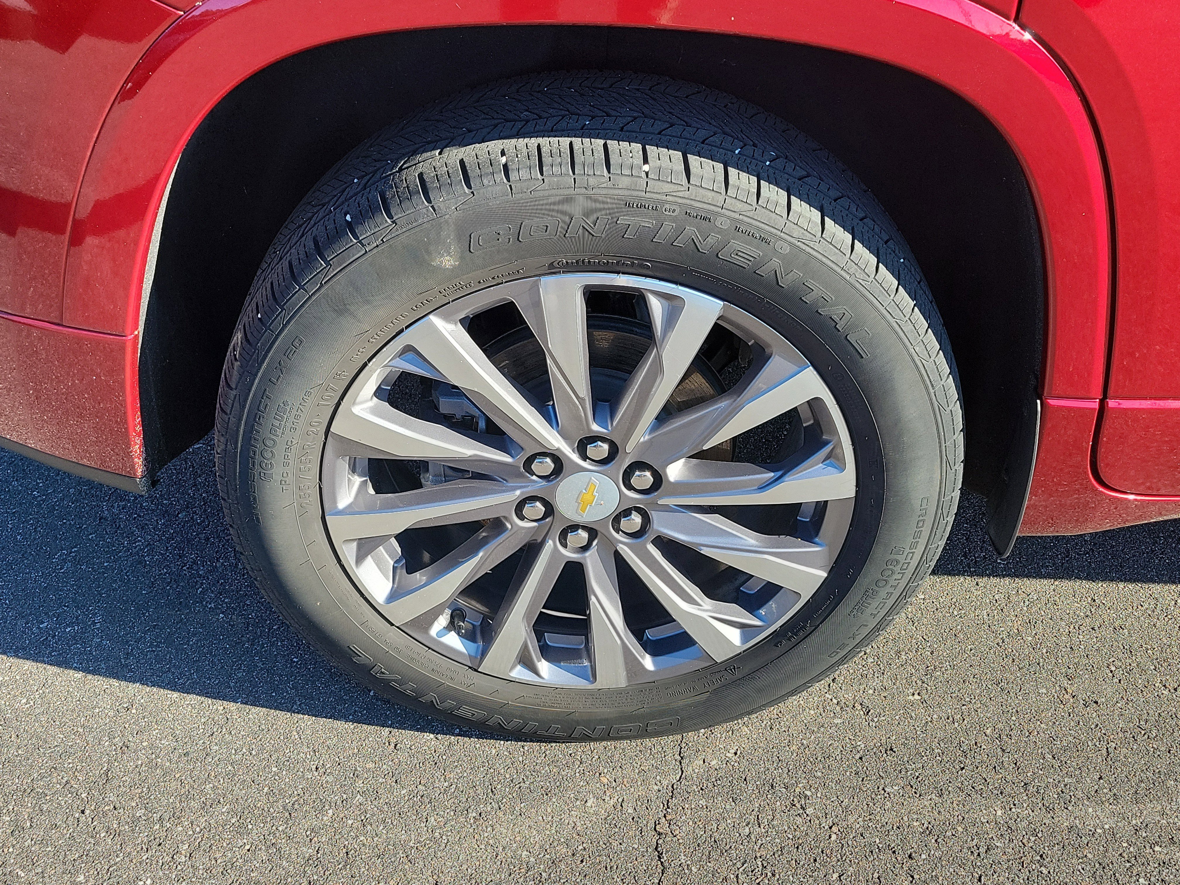 Used 2023 Chevrolet Traverse Premier w/ LPO, Floor Liner Package image 43