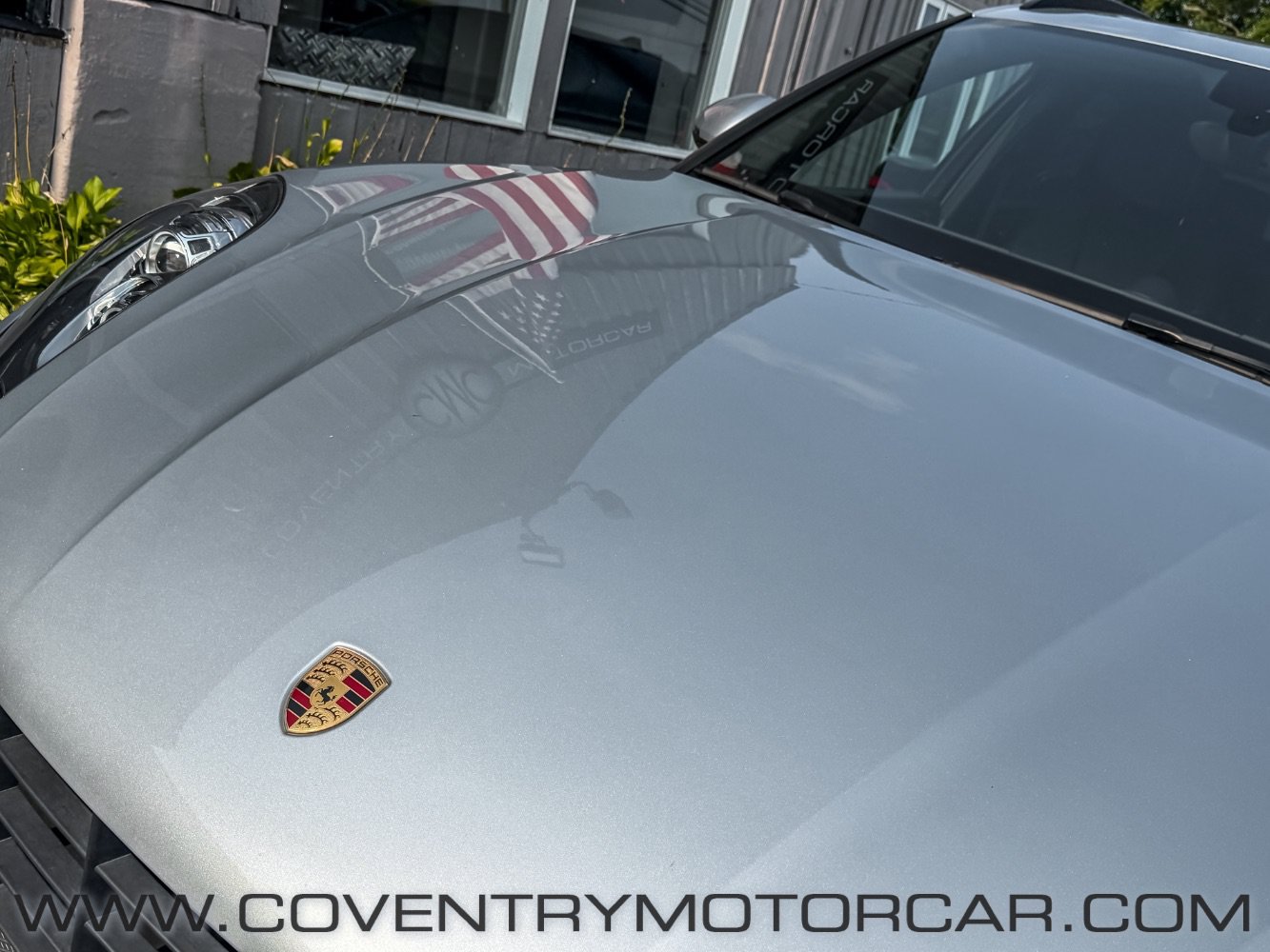 Used 2018 Porsche Macan Sport Edition AWD/4WD image 9
