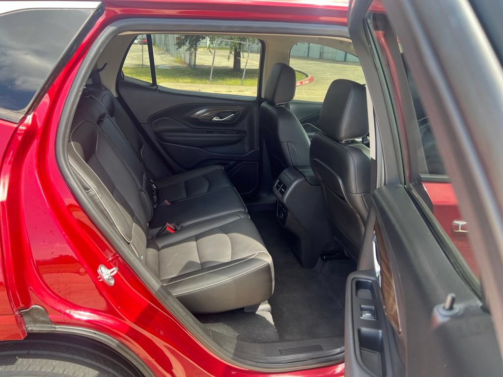 Used 2020 GMC Terrain Denali w/ Denali Premium Package FWD image 14