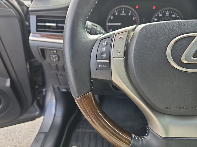 Used 2015 Lexus ES 350 w/ Luxury Package image 17