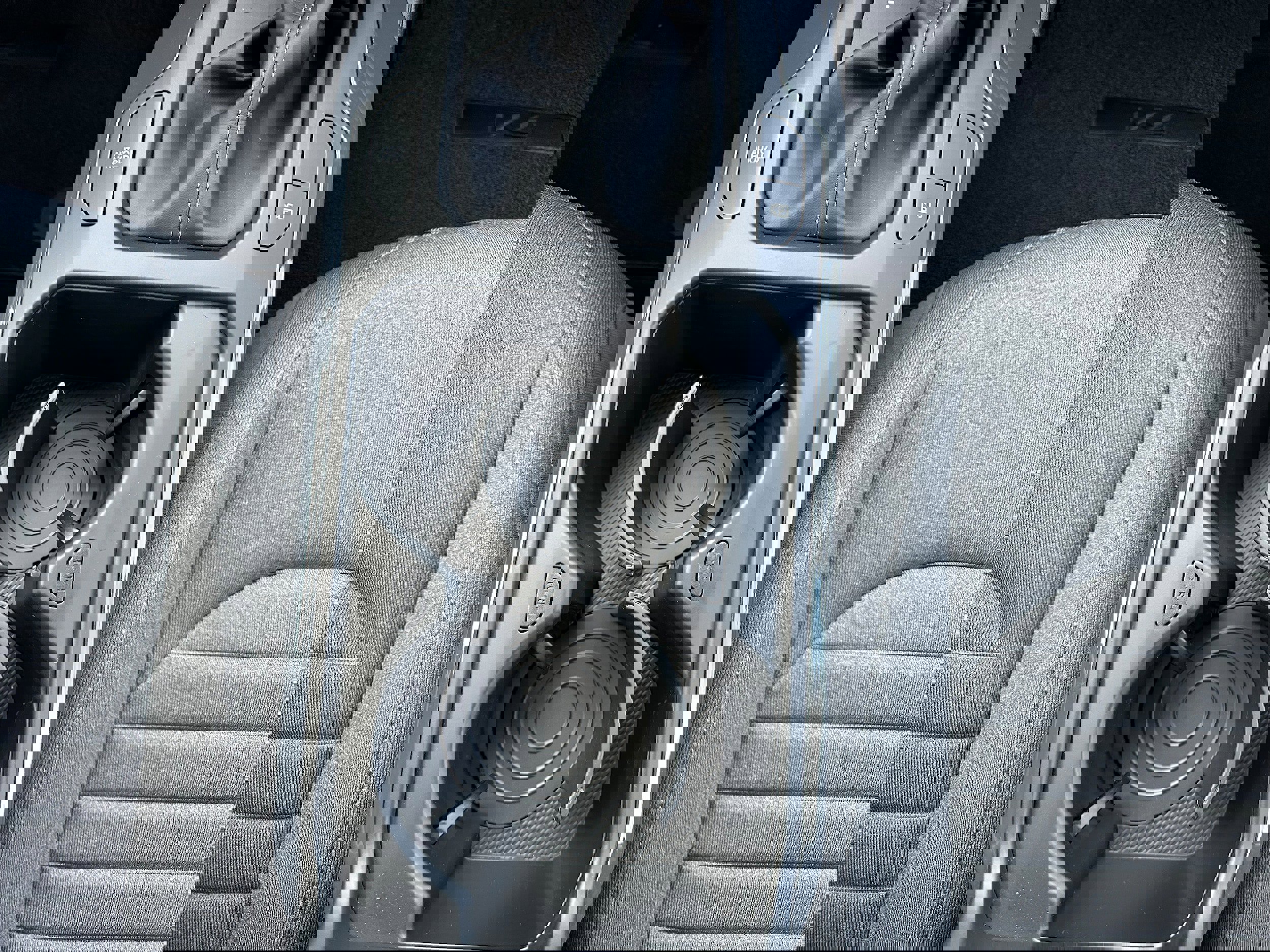 New 2025 Kia K4 EX image 29