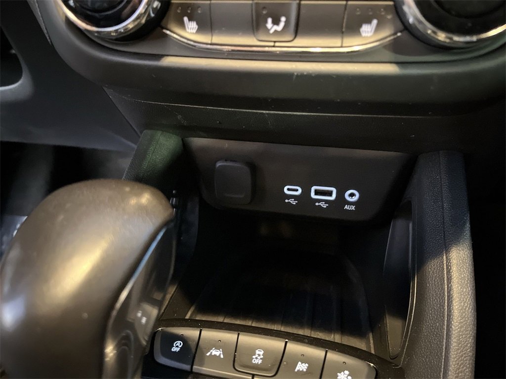 Used 2023 Chevrolet TrailBlazer RS w/ Convenience Package image 33