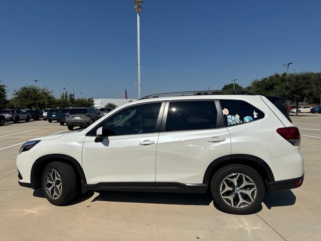Certified 2024 Subaru Forester Premium AWD/4WD image 6