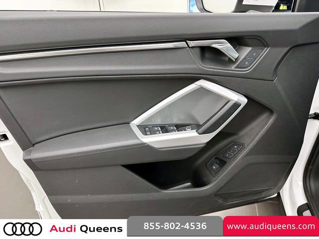 Used 2023 Audi Q3 2.0T Premium w/ Convenience Package AWD/4WD image 17