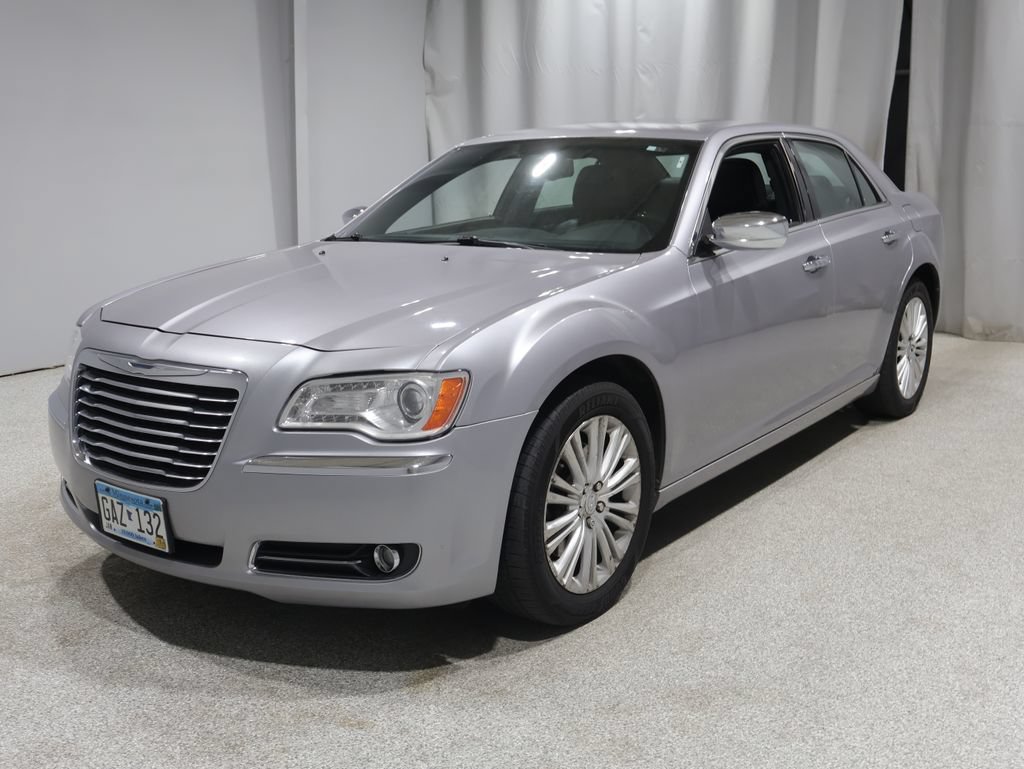Used 2013 Chrysler 300 C AWD/4WD image 6