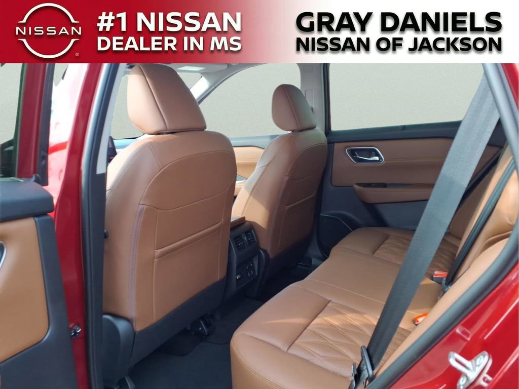New 2026 Nissan Rogue Platinum image 25