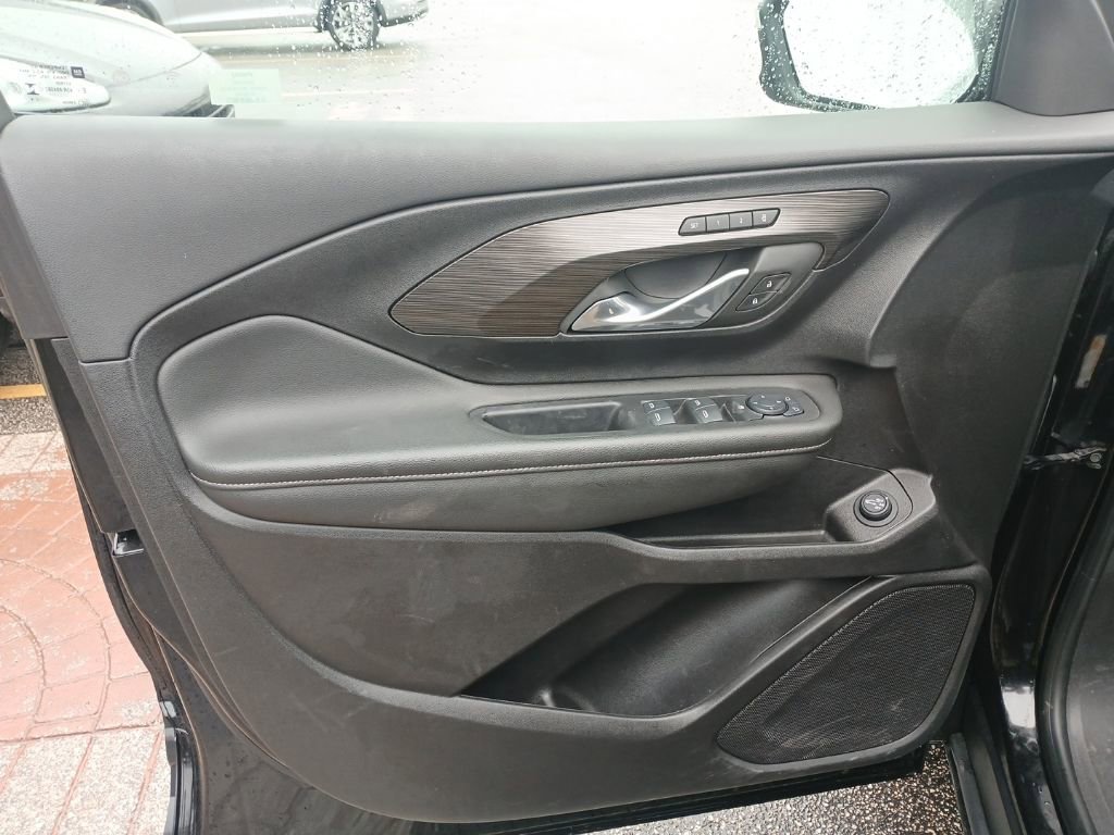 Certified 2024 GMC Terrain SLT image 11