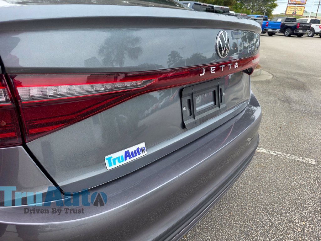 Used 2025 Volkswagen Jetta Sport FWD image 48