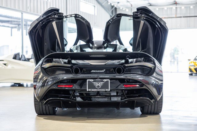 Used 2021 McLaren 720S Performance RWD image 6