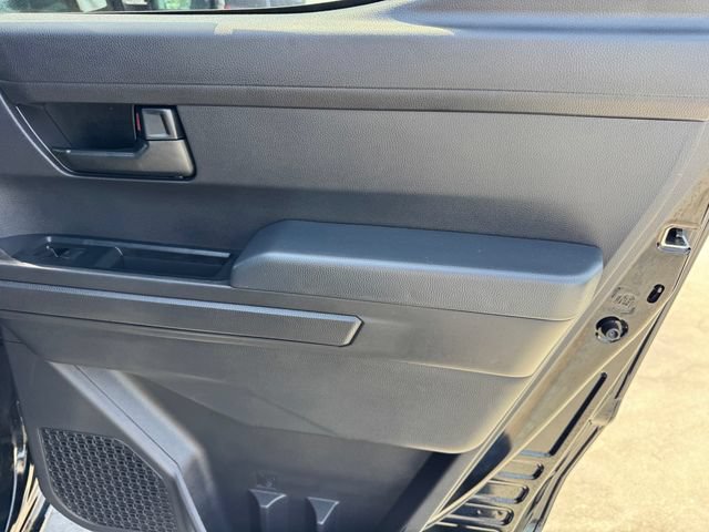 Used 2026 Toyota Tacoma SR5 AWD/4WD image 9