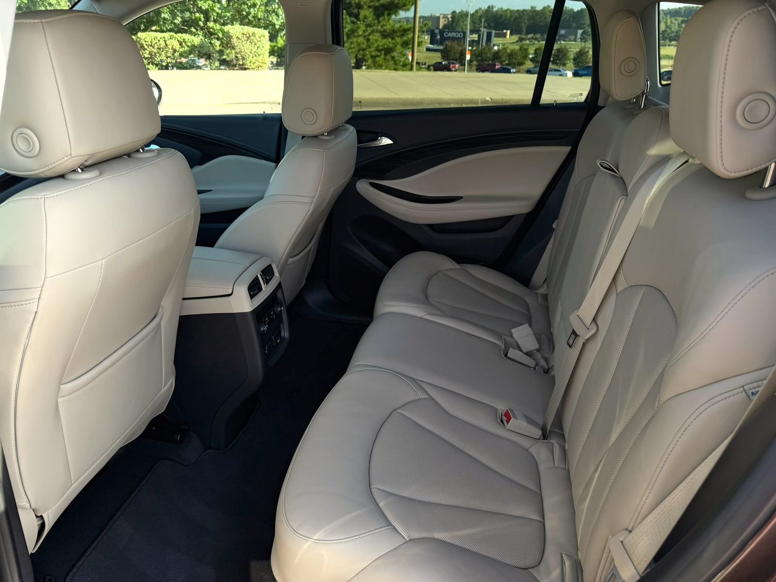 Used 2020 Buick Envision Essence FWD image 25