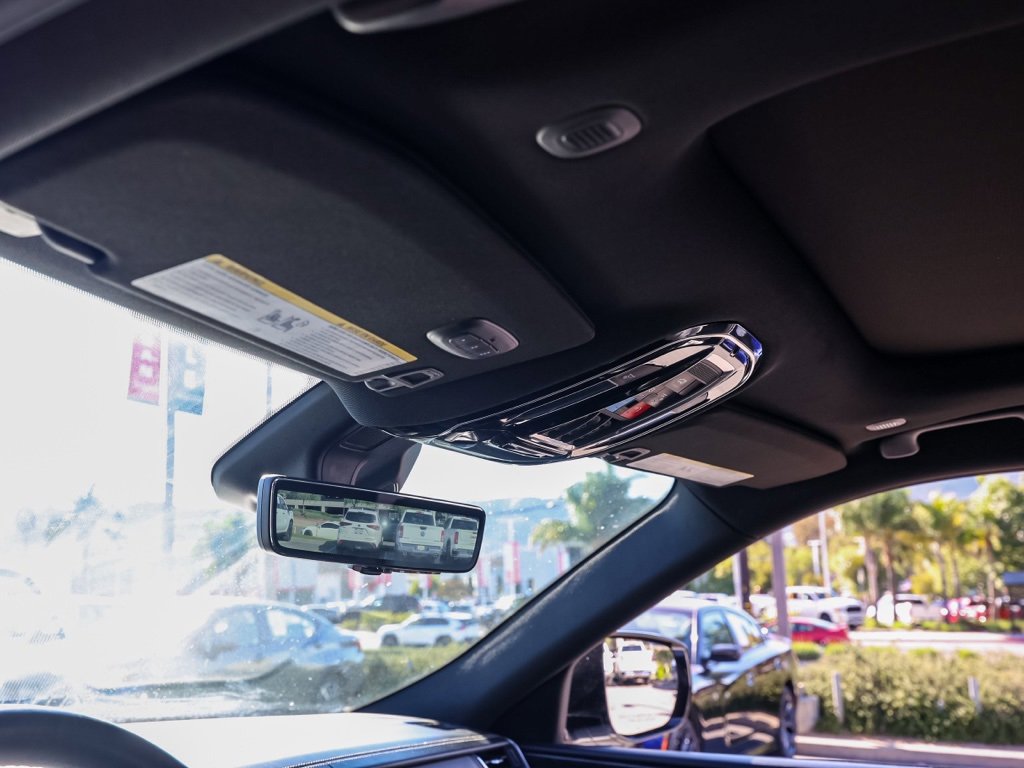 Used 2022 Jeep Grand Cherokee Overland w/ Luxury Tech Group IV image 13