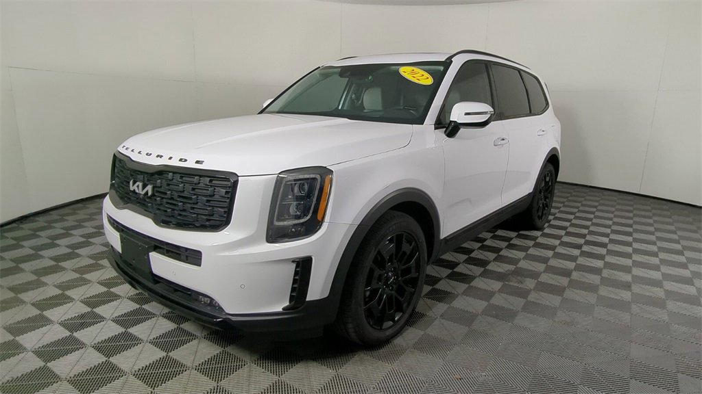Used 2022 Kia Telluride SX w/ SX Prestige Package image 9