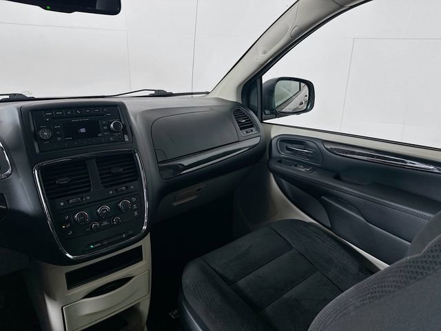 Used 2016 Dodge Grand Caravan SE w/ Quick Order Package 29E SE image 22