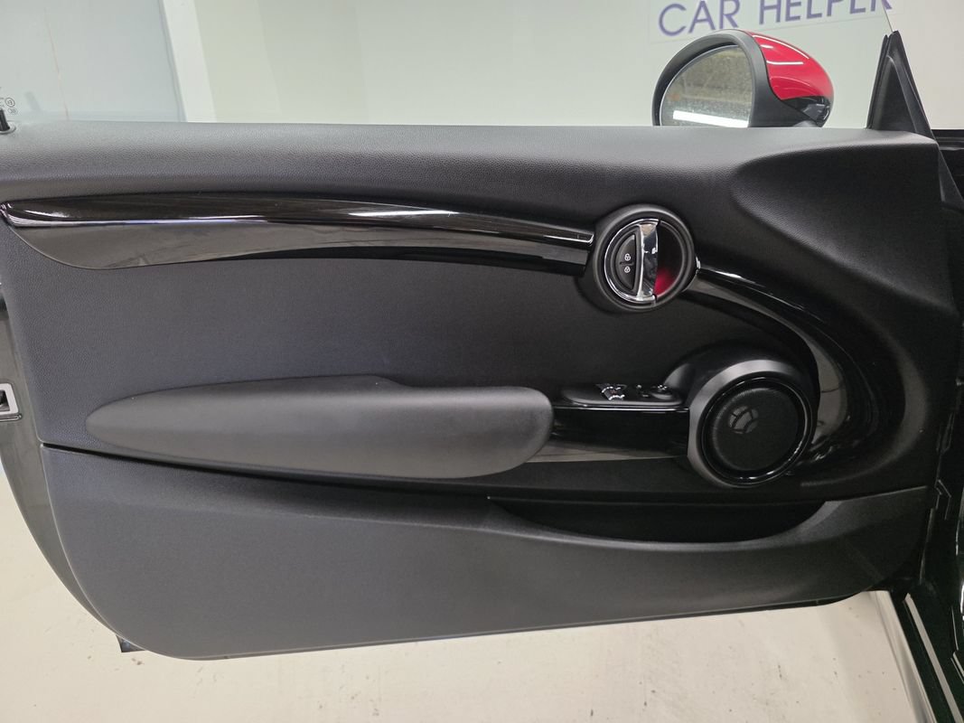 Used 2018 MINI Cooper John Cooper Works FWD image 18