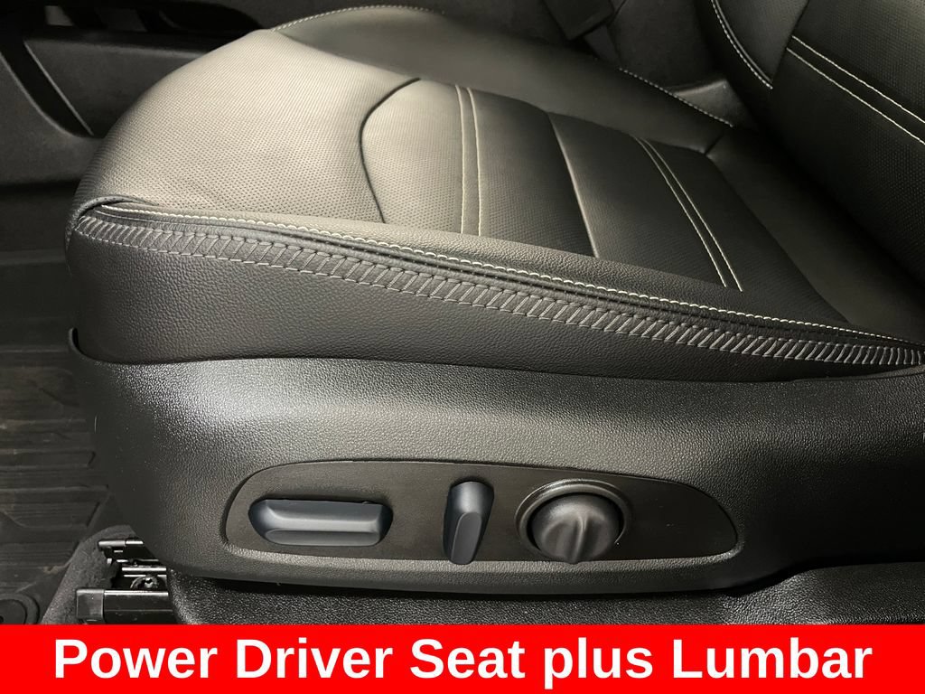 Certified 2024 GMC Terrain Denali w/ Denali Premium Package AWD/4WD image 13