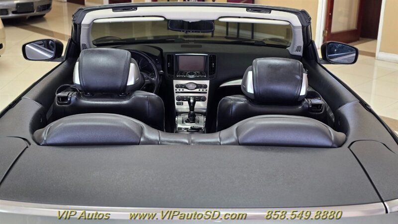 Used 2013 INFINITI G37 Convertible w/ Premium Pkg RWD image 16