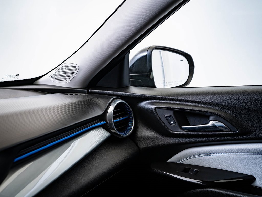 Used 2024 Chevrolet Trax LT w/ Driver Confidence Package image 30