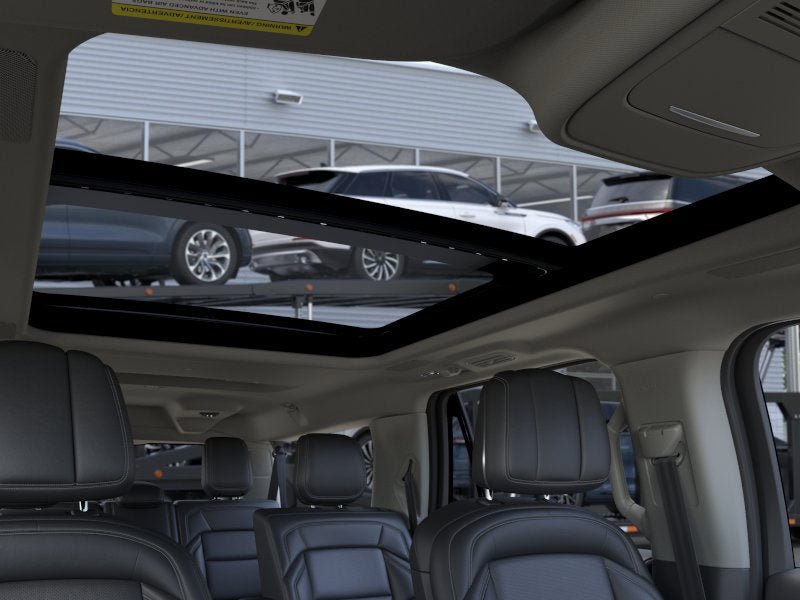 New 2026 Lincoln Navigator L Reserve AWD/4WD image 22