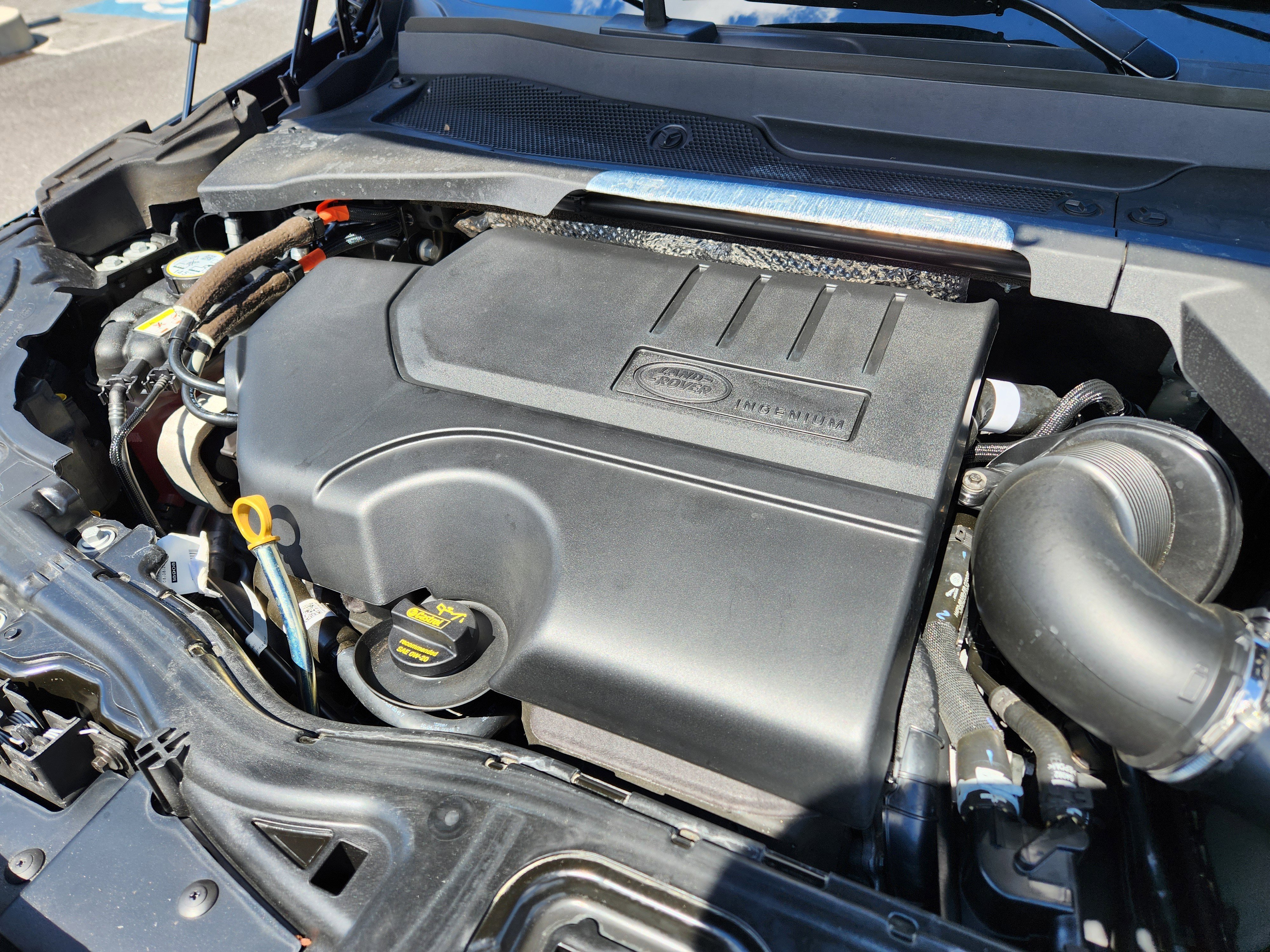 Certified 2025 Land Rover Discovery Sport S image 8