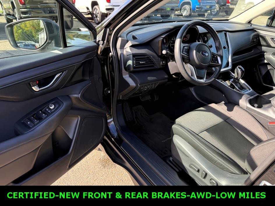 Used 2023 Subaru Outback Premium image 17