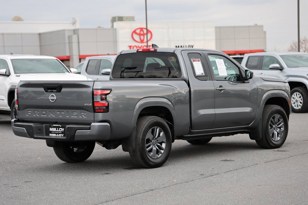 Used 2025 Nissan Frontier SV image 10
