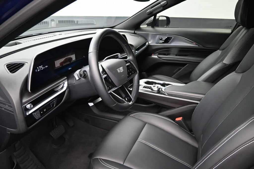 Certified 2024 Cadillac Lyriq Tech AWD/4WD image 10