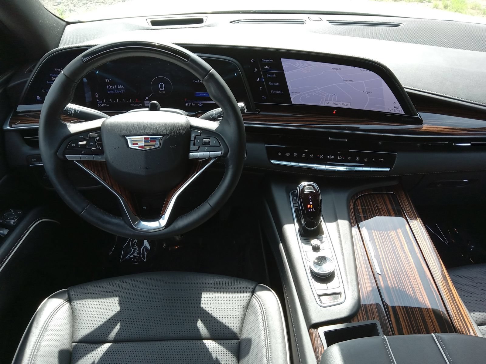 Used 2023 Cadillac Escalade ESV Premium Luxury w/ LPO, Radiant Package AWD/4WD image 15
