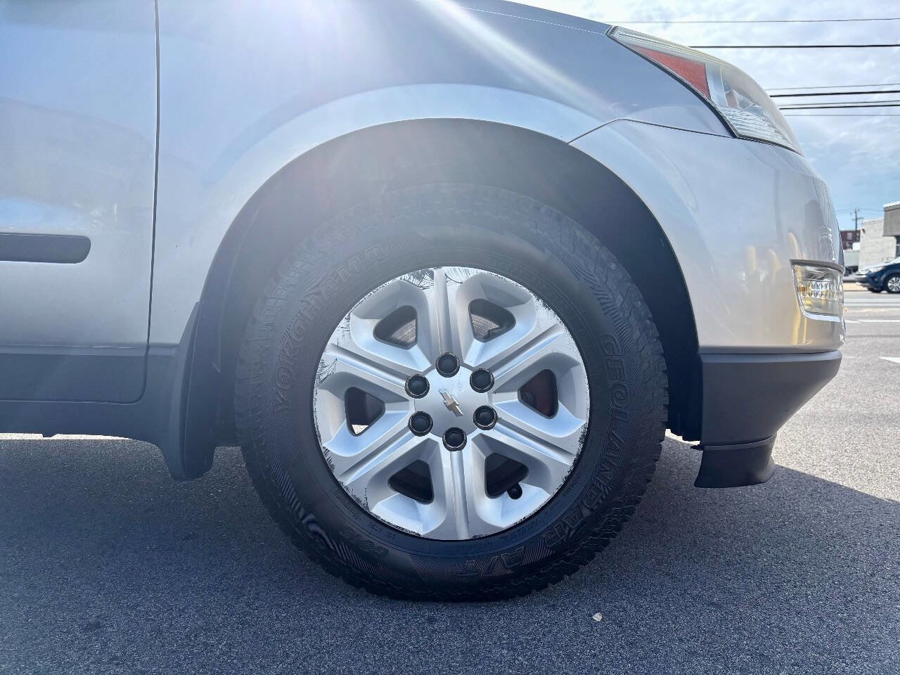 Used 2011 Chevrolet Traverse LS image 36